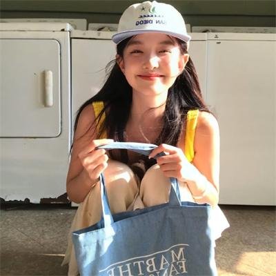 从前您撑伞,如今我挡风